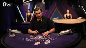pkr 92 Evolution Gaming Tables